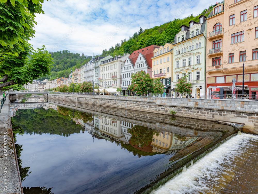Karlovy Vary, embankment