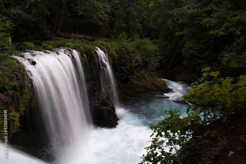 Fototapeta Naklejka Na Ścianę i Meble -  Waterfall 