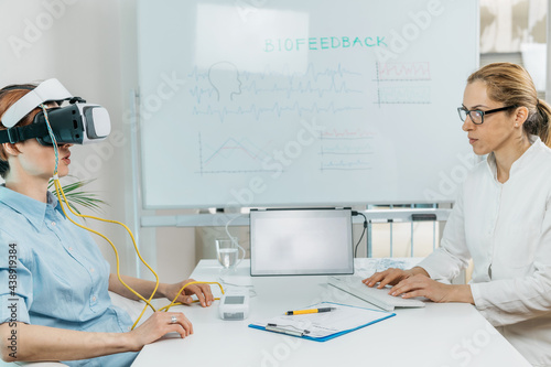 Fototapeta Virtual Reality Biofeedback Training
