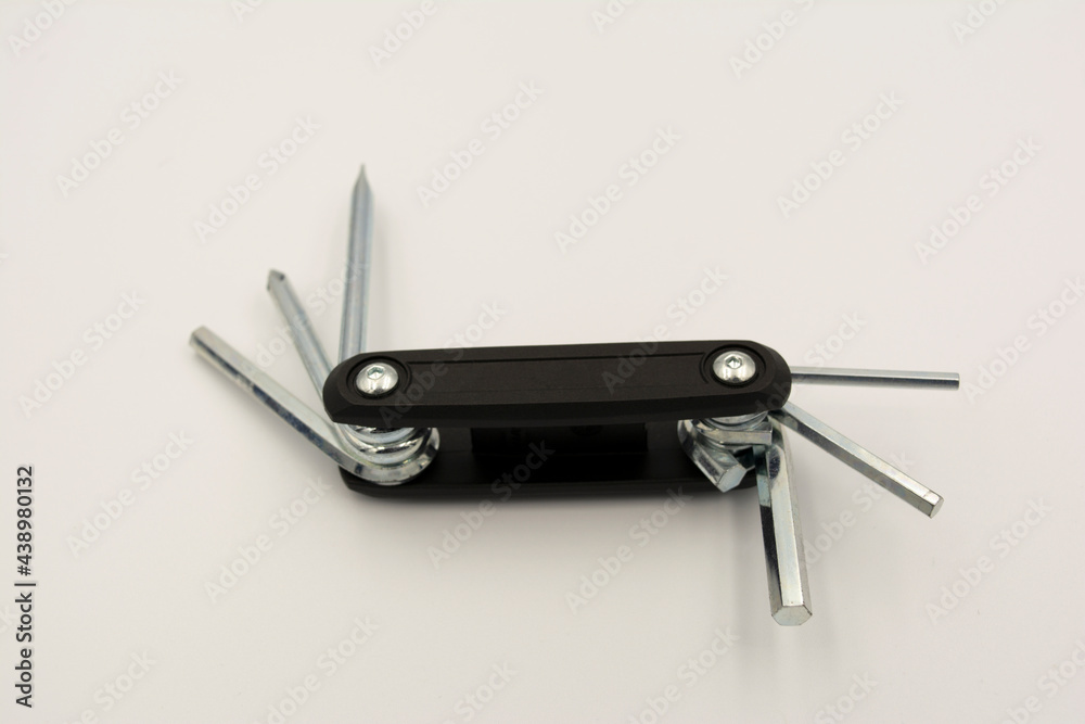 Isolated multifunction tool wrench Isolated multifunction tool wrench