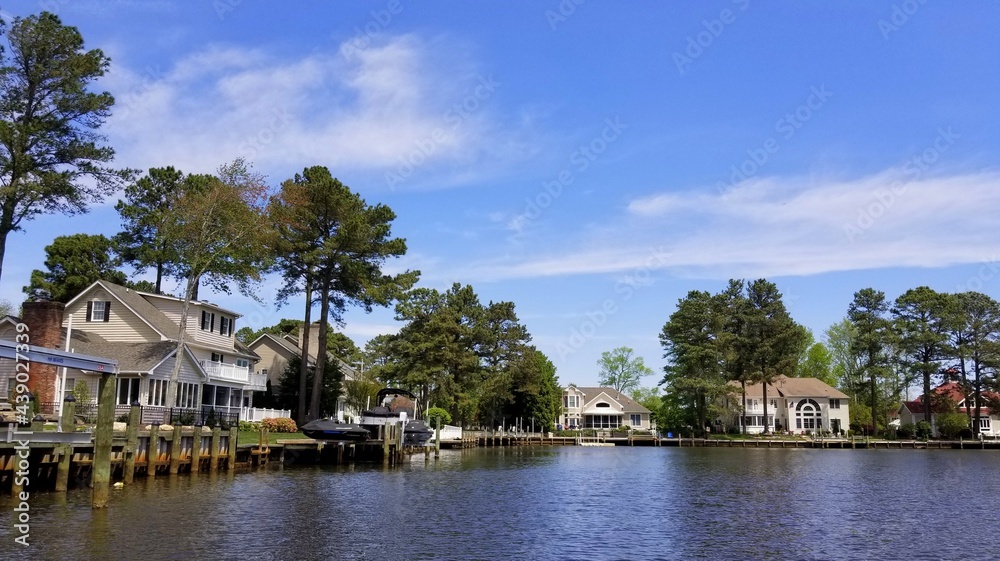 Beautiful waterfront homes by the bay near Rehoboth Beach, Delaware, U.S.A Beautiful waterfront homes by the bay near Rehoboth Beach, Delaware, U.S.A
