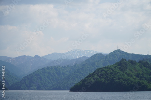 奥只見湖から見える山々2