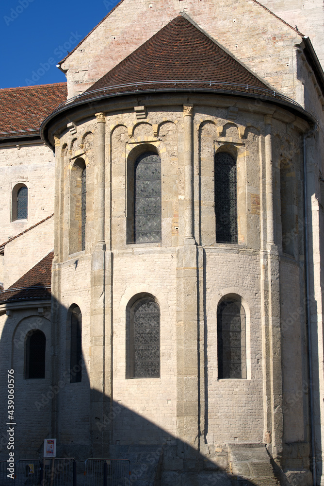 Fototapeta premium Old protestant roman abbey church at the old town of Payerne at summertime. Photo taken June 11th, 2021, Payerne, Switzerland.