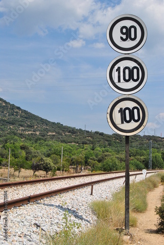 railway crossing sign