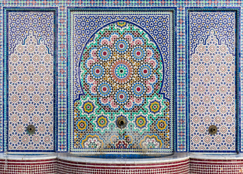 Moroccan style fountain with tile mosaic