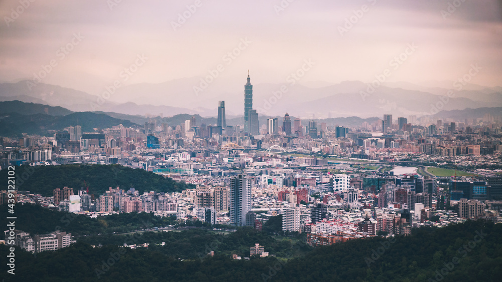 Naklejka premium panorama view of Taipei, Taiwan