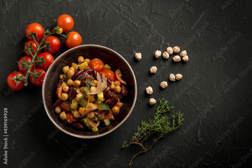 Fototapeta premium ratatouille with beans and chickpeas