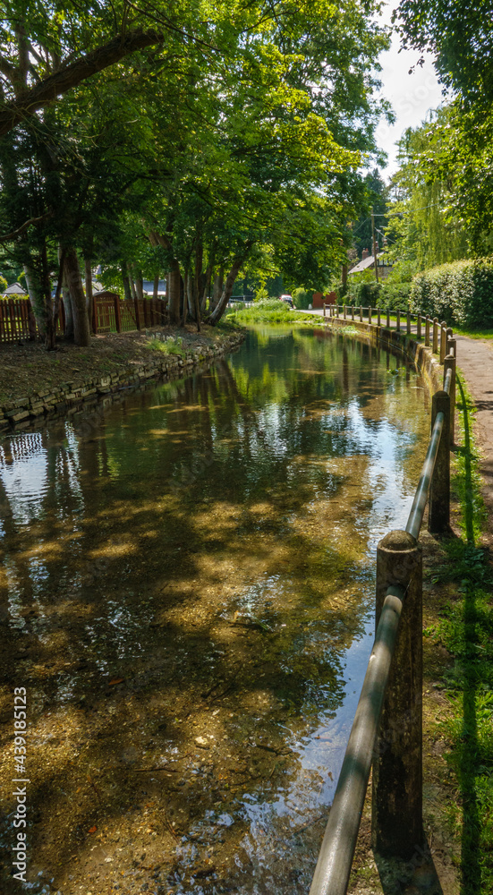 Fototapeta premium a scenic view along the world heritage site river avon in Wiltshire
