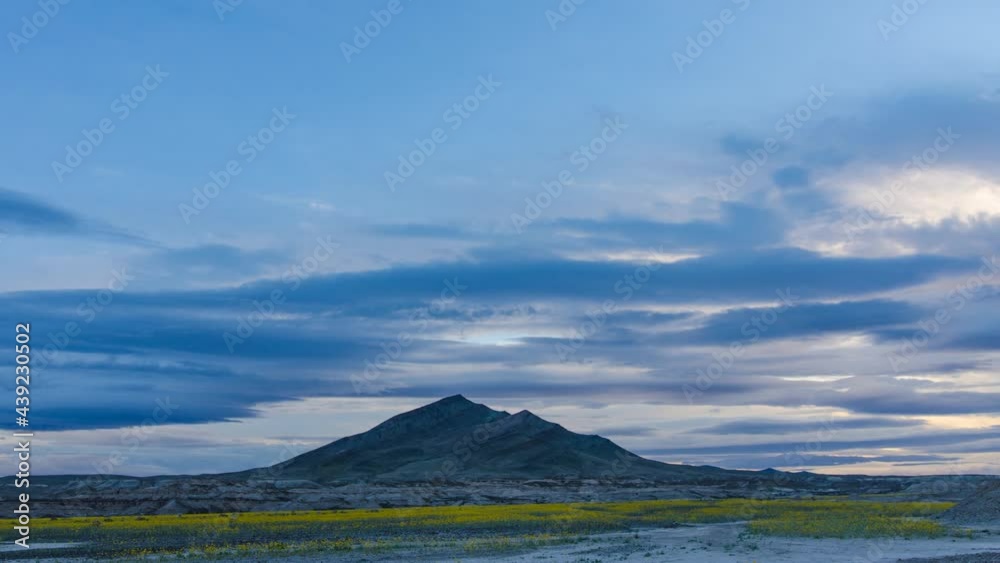 Timelapse 4k - Death Valley Wildflower Mountain Sunset Timelapse 4k - Death Valley Wildflower Mountain Sunset