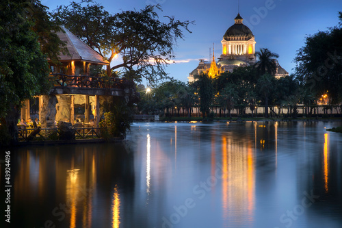 Blue Hour DUSIT ZOO  The Ananda Samakhom Throne Hall View At Lake From Dusit Zoo Bangkok Thailand