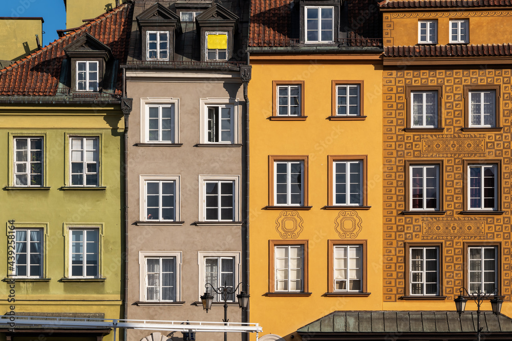 Obraz premium Old Tenement Houses Facades In Warsaw, Poland