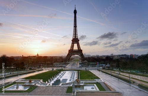 Paris, Eiffel tower at sunrise.