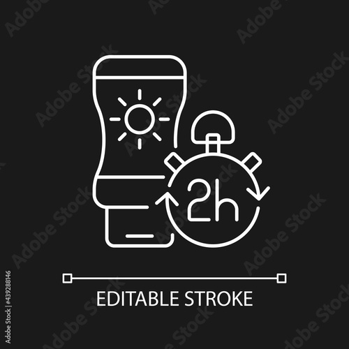 Apply sunscreen every 2 hours white linear icon for dark theme. Sunblock lotion application tip. Thin line customizable illustration. Isolated vector contour symbol for night mode. Editable stroke