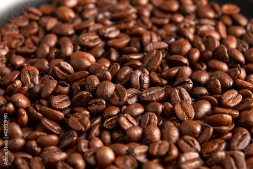 Roasted Coffee Beans © Orieta Keipert