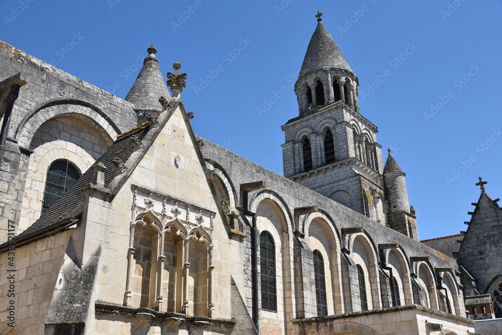 Eglise Notre-Dame la Grande à Poitiers, France
