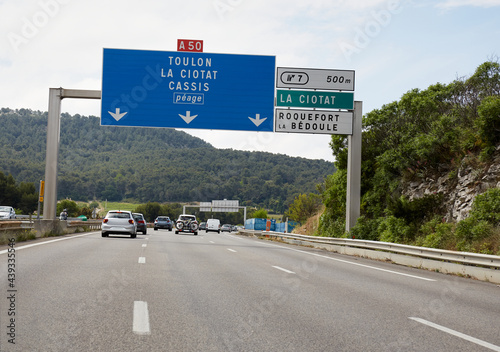 Panneaux Autoroute A50 sortie 7 La Ciotat Roquefort la bédoule © Reddragonfly