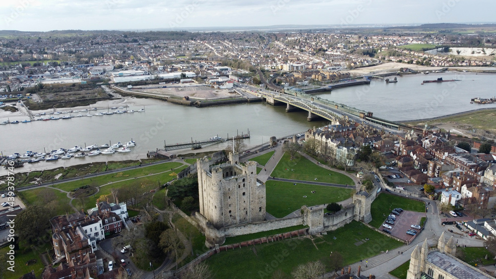 Aerial view of Rochester and castle.