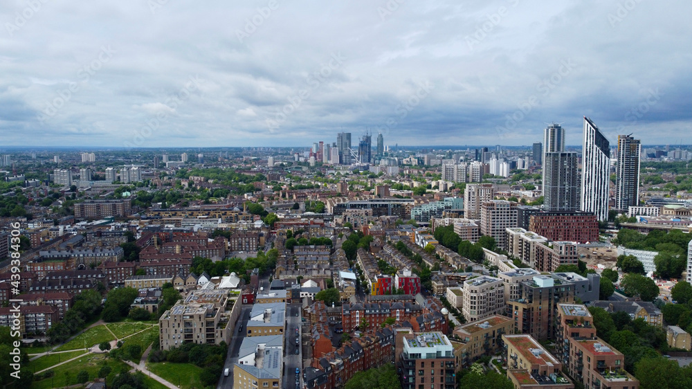 Fototapeta premium Aerial photo of South London skyline.