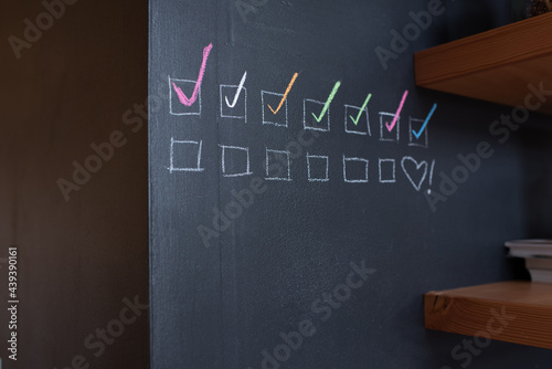 Checkmark countdown with chalk