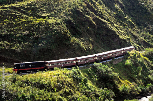 Trem da Vale que faz o percurso entre Ouro Preto e Mariana . photo