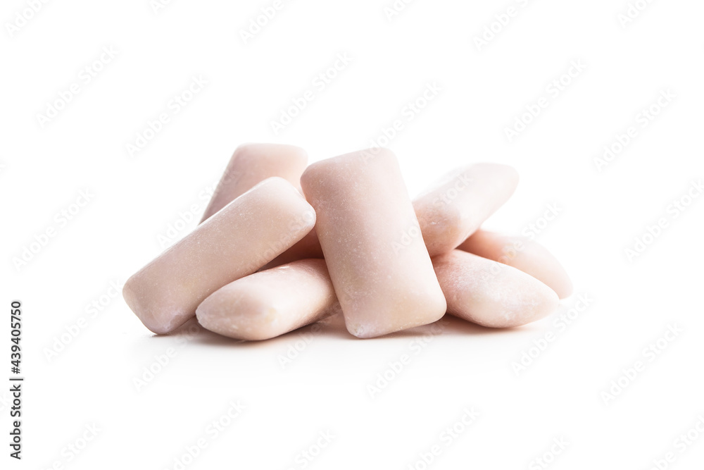 Mint chewing gum pads.