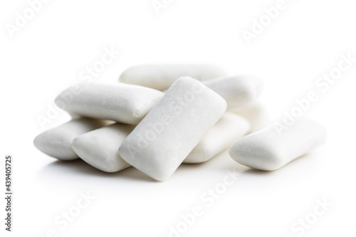 Mint chewing gum pads.