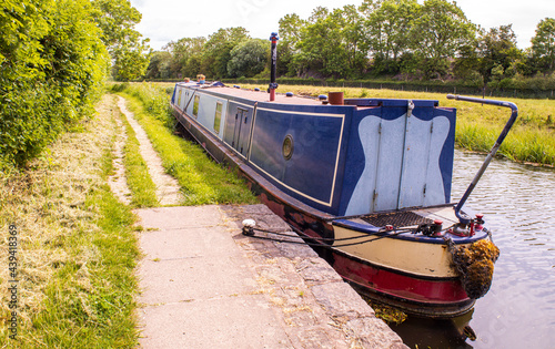 Fotografie Moored Canal Boat
