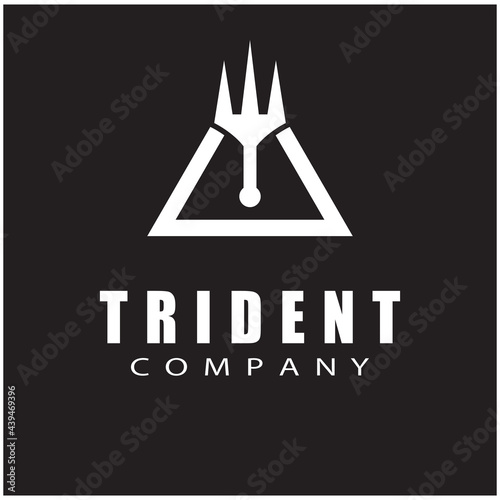 Tombak Trident Vintage dari Poseidon Neptune God Triton King desain logo