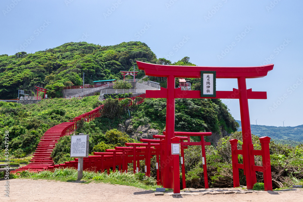 絶景の地に建つ元乃隅神社　山口県長門市