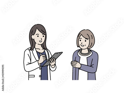 年配の女性と医者　カウンセリング　相談　診察　シニア　高齢者　患者　イラスト素材
