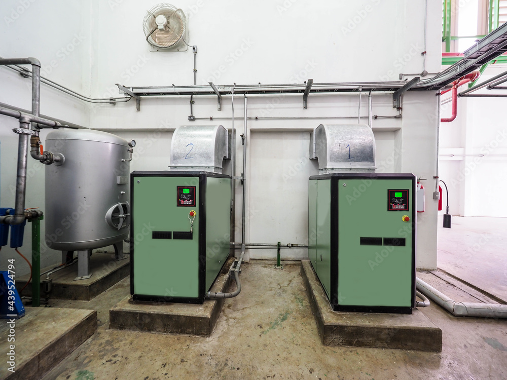 Air compressor systems for supply air to equipment such control valve in power plant. Air compressor systems for supply air to equipment such control valve in power plant.