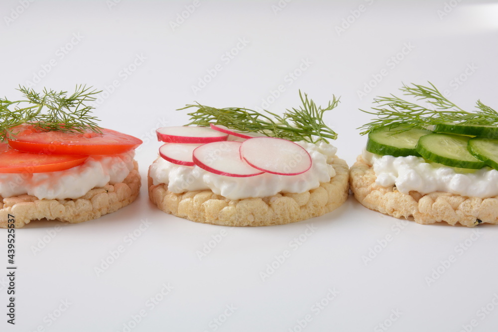 Rice bread Crispy bred Radish slices, tomatoes and cucumber slices ,Cottage cheese and fresh dill Rice bread Crispy bred Radish slices, tomatoes and cucumber slices ,Cottage cheese and fresh dill