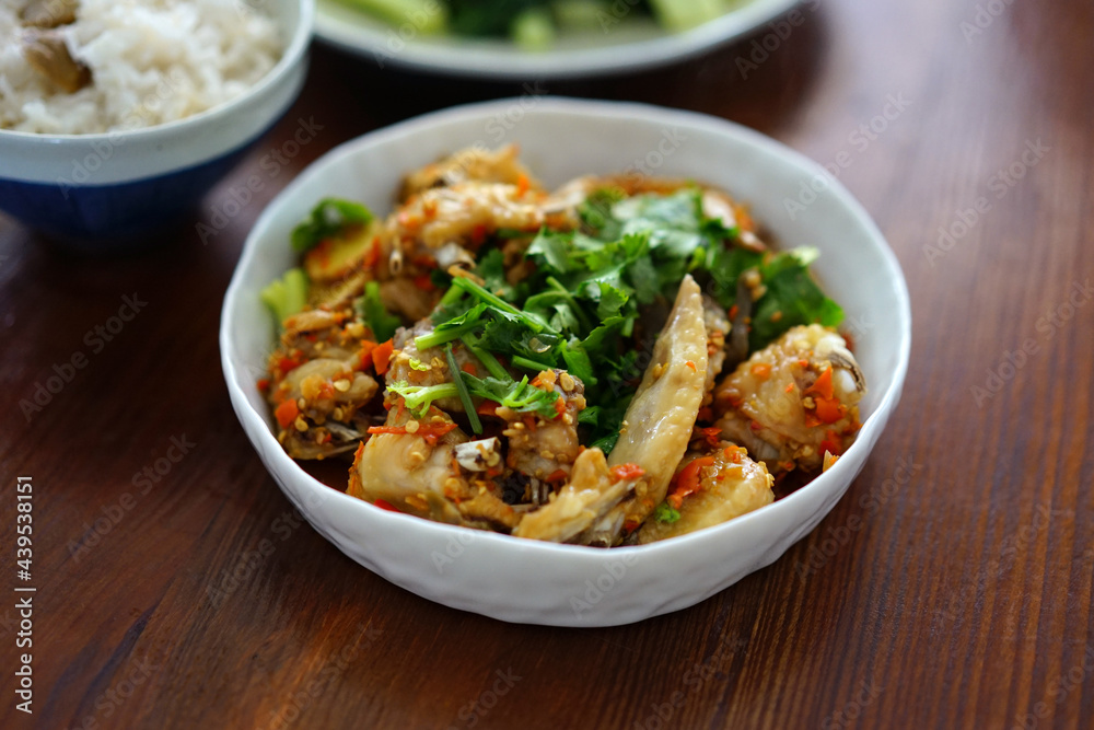 Home made Chinese food, in a simple and comfortable home atmosphere Home made Chinese food, in a simple and comfortable home atmosphere