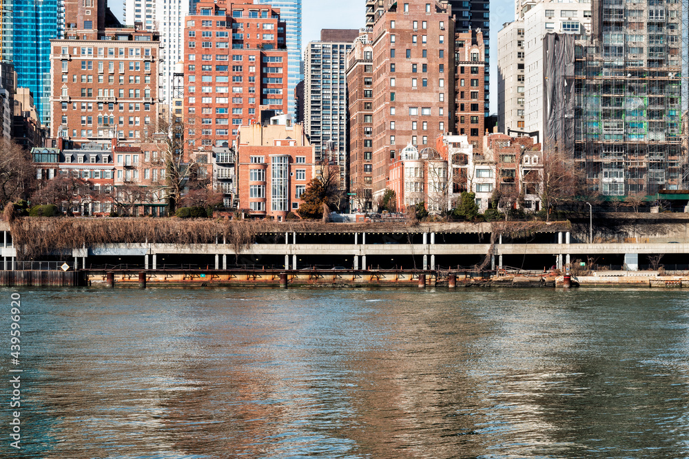 Obraz premium Midtown Manhattan seen from Rooevelt Island