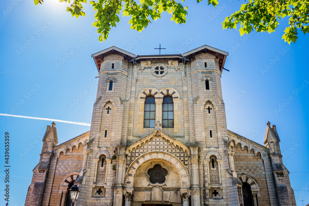 Fototapeta premium Église Saint-Symphorien de Trévoux