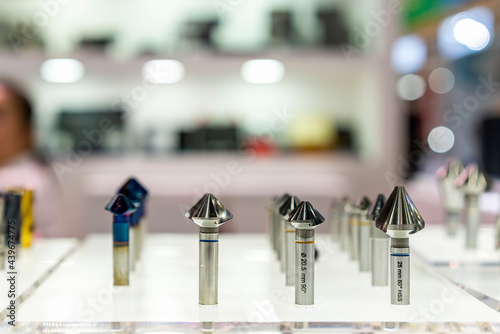 conical countersink cutter machining drilling bore and chamfering end mill for cnc machine center manufacturing metal work in industrial