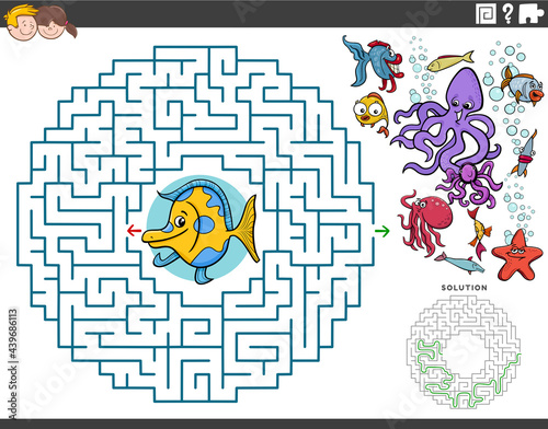maze educational game with cartoon fish and sea animals