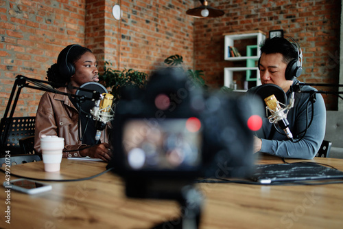 Podcast live streaming