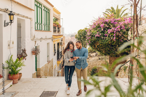 Couple in a Mediterranean city