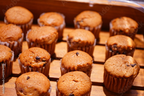 Variety of Muffins on a wooden box - 箱の中のマフィン 