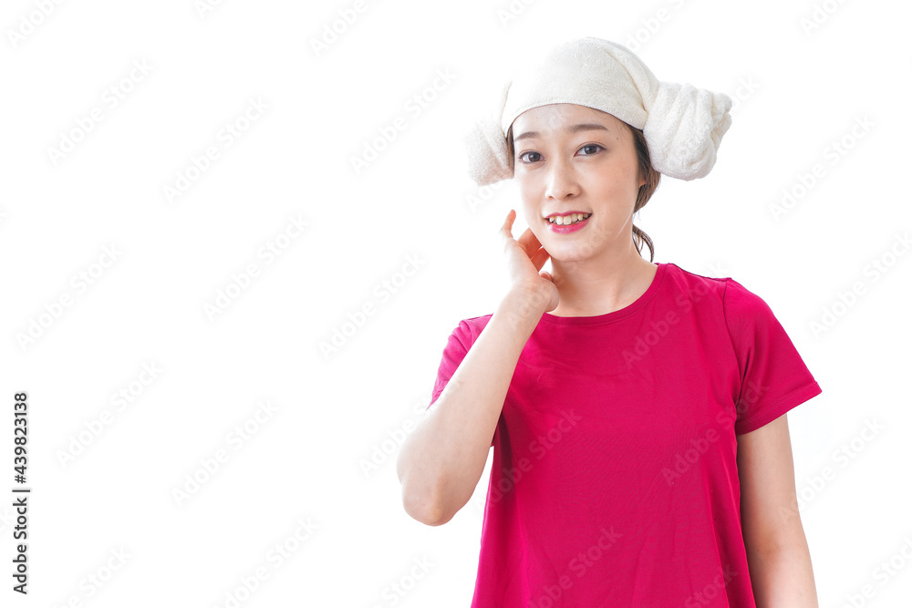 自宅でくつろぐ女性 自宅でくつろぐ女性