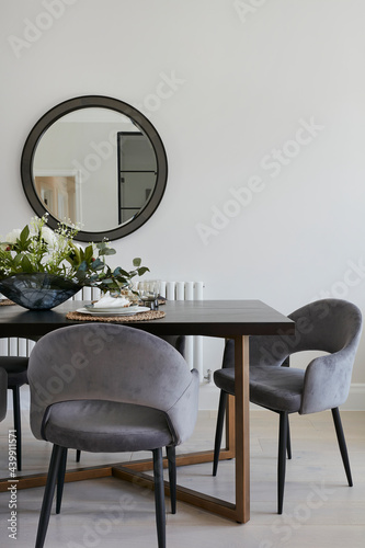 Casual dining
