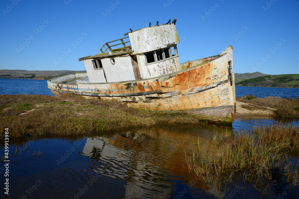 abandoned ship abandoned ship