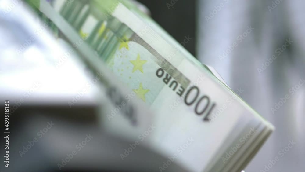 Machine counter automatic calculates a large amount of Euro banknotes in Slow motion 180fps Machine counter automatic calculates a large amount of Euro banknotes in Slow motion 180fps