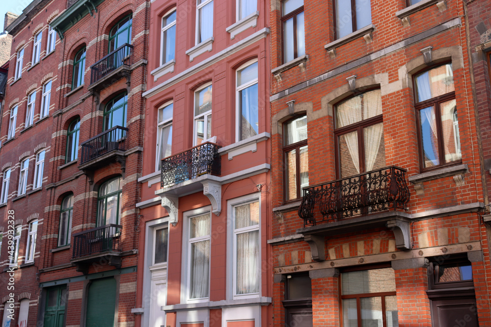 Schöne Altbaufassaden im Brüsseler Stadtteil Ixelles, Belgien