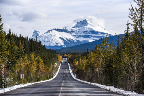 Foto 캐나다 로키 가을의 도로 풍경, Road Scenery in Rocky Autumn, Canada
