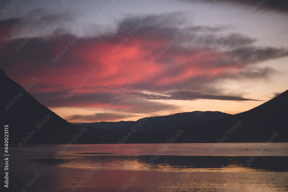 The morning glow at Lake Rotoiti, Nelson Lakes National Park, New Zealand
