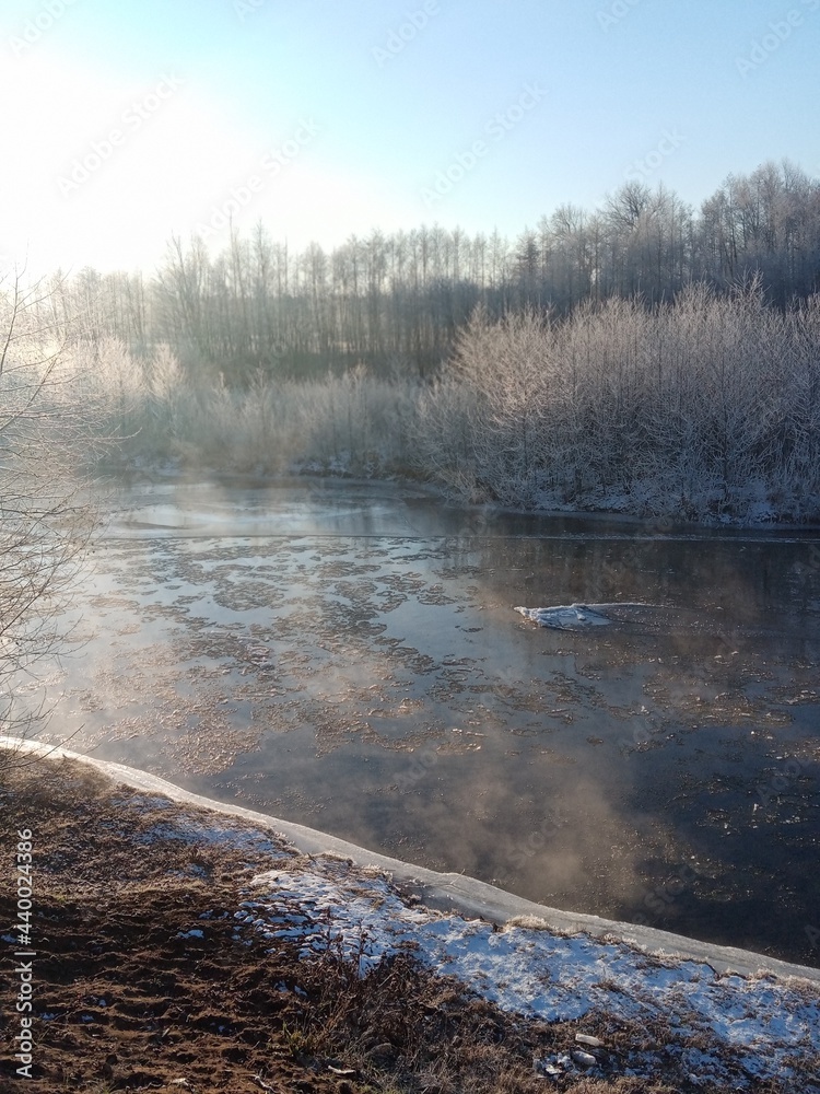 Fototapeta premium river in winter