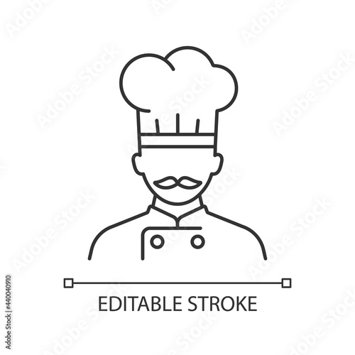 Ship cook linear icon. Food preparation for passengers. Serving eatery for customers. Thin line customizable illustration. Contour symbol. Vector isolated outline drawing. Editable stroke