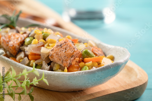 Fresh salmon cube with stir-fried mixed vegetables.